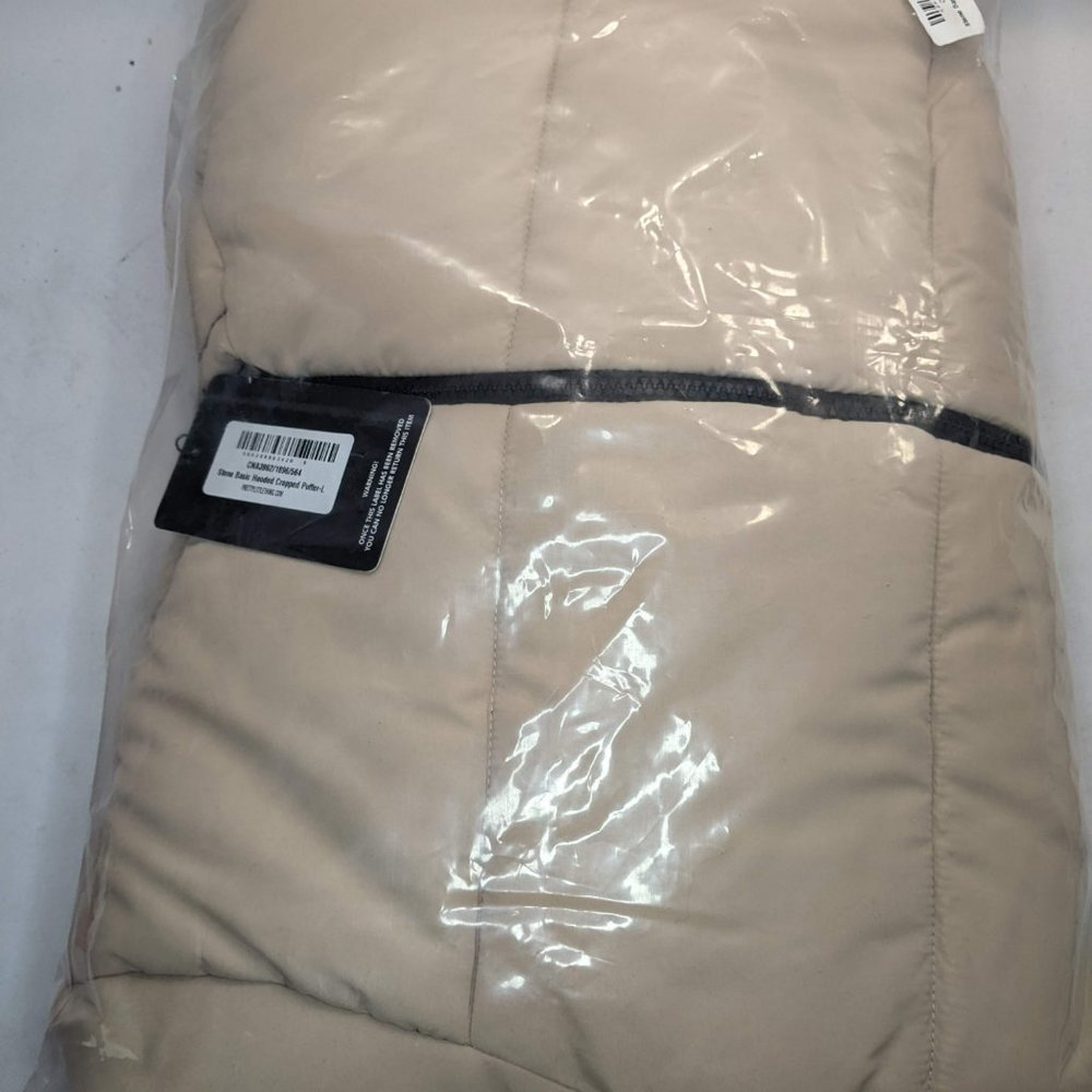 PrettyLittleThing Beige Cropped Hooded Puffer with Black Lining - Picture 5 of 5